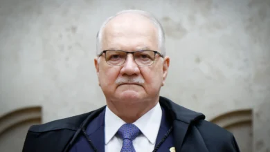 Edson Fachin cobra explicações urgentes do Tribunal Superior Eleitoral sobre transporte indígena