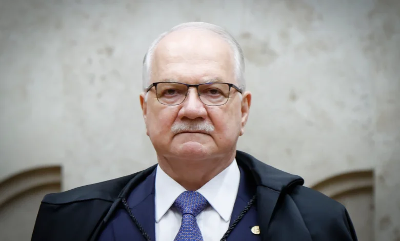 Edson Fachin cobra explicações urgentes do Tribunal Superior Eleitoral sobre transporte indígena