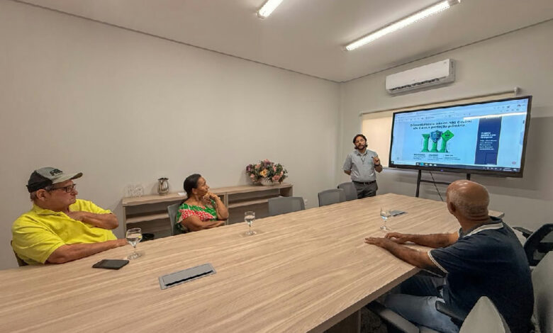 Educação financeira orienta aposentados sobre riscos da renda variável em Senador Canedo