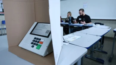 Eleições suplementares ocorrem simultaneamente ao segundo turno em sete cidades