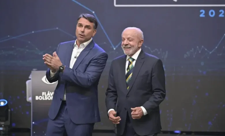 Emissora mobiliza equipe gigante para checagem de debate presidencial