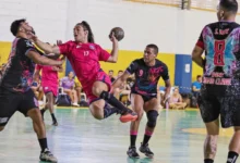 Equipe goiana de handebol ganha apoio financeiro para torneio Lgbtqia+