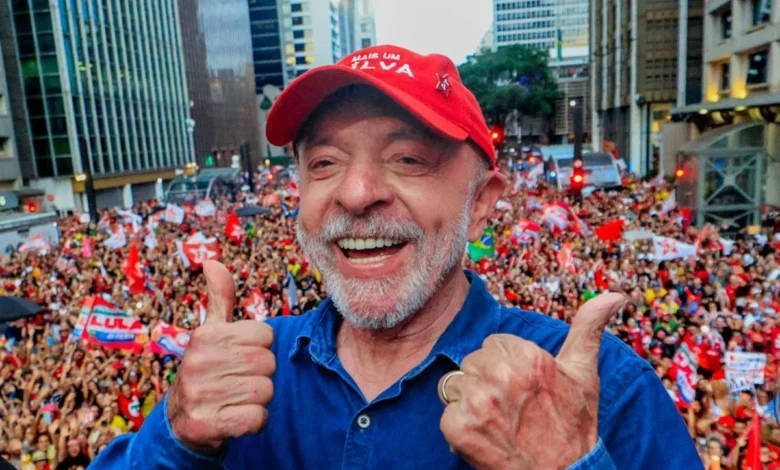 Especialista da Atlas aponta que ato pró-Lula e mudança no eleitorado divergem das pesquisas
