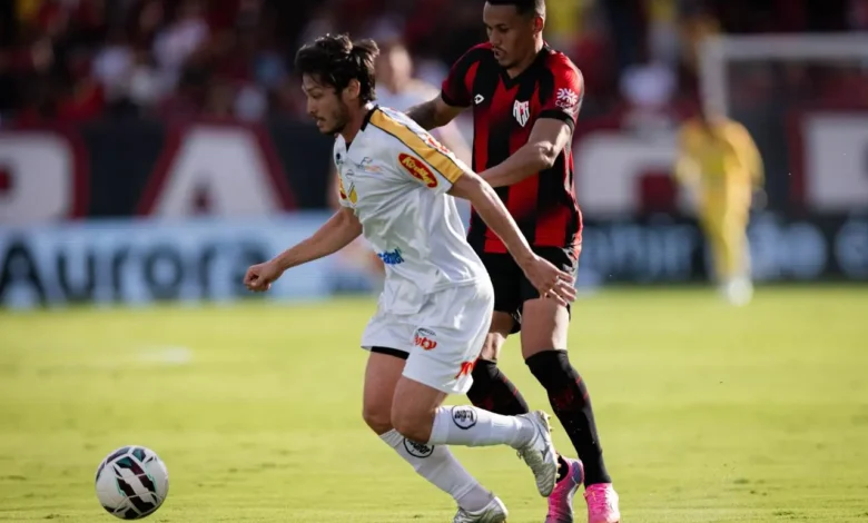 Estreia de Terans termina com derrota do Atlético em casa e saída do G-6
