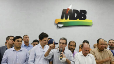 Ex-senador Pedro Chaves volta ao MDB e assume chefia na vice-governadoria