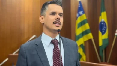 Fabrício Rosa assume mandato na Alego com foco em segurança pública e oposição