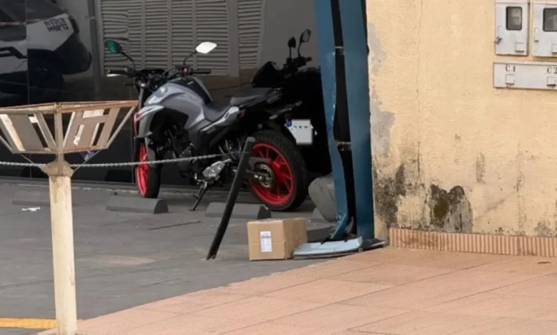 Falsa ameaça de bomba com caixa de granola mobiliza Bope em agência bancária