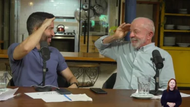 Famosos participam de transmissão ao vivo com Lula na reta final