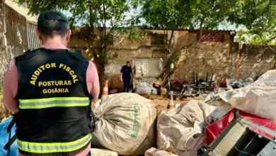 Fiscalização interdita centro de reciclagem na Rua 72 por suspeita de receptação e insalubridade