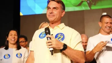 Flávio Bolsonaro convoca aliados e pede atenção máxima na reta final do segundo turno