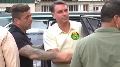 Flávio Bolsonaro cumpre agenda em Goiás na reta final da campanha presidencial