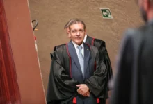 Flávio Bolsonaro recorre ao TSE e acusa canal apoiador de fraudar buscas na web