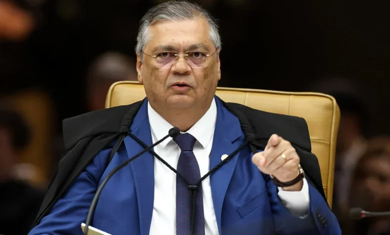 Flávio Dino encerra ação no STF após TSE autorizar manutenção de postagem de Antonio Tabet