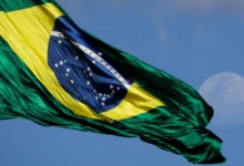 FMI projeta desaceleração da economia brasileira e fixa crescimento em 2,2% para 2026