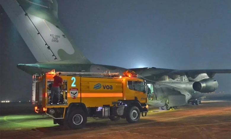 Força Aérea Brasileira mobiliza cargueiros Kc-390 contra incêndios no Amazonas