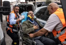 Fotógrafo da AFP é agredido por colonos armados na Cisjordânia