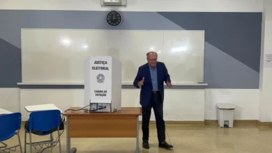 Geraldo Alckmin vota em São Paulo, condena violência política e manifesta confiança na vitória