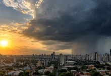 Goiânia enfrenta transição climática com calor extremo seguido de temporais