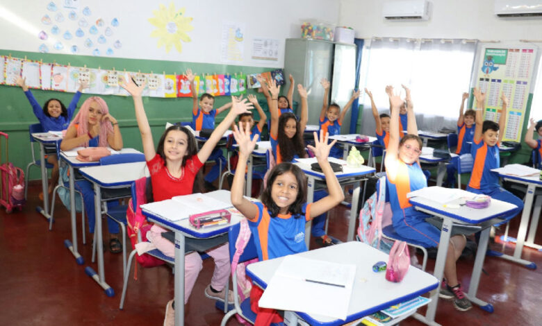 Goiânia equipa 17 escolas de tempo integral com recursos federais para reforçar o ensino