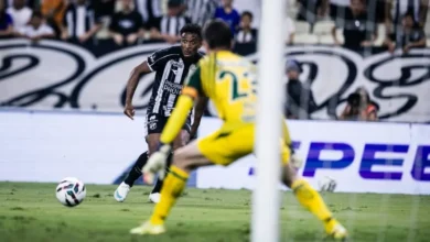 Goiás domina o primeiro tempo contra o Ceará, mas placar permanece zerado