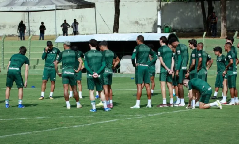 Goiás enfrenta cenário crítico na luta pelo acesso à elite do futebol nacional