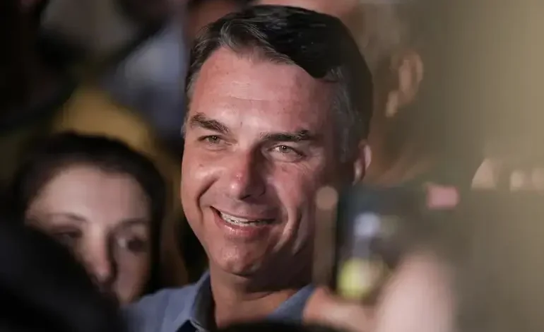 Goiás lidera virada eleitoral nacional em favor de Flávio Bolsonaro