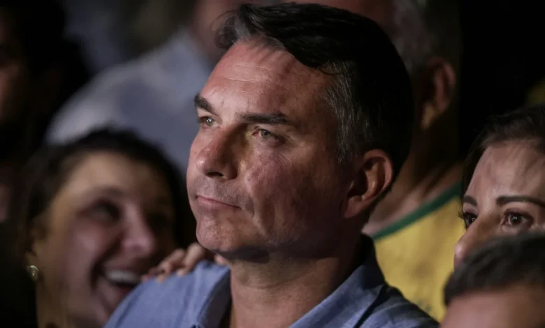 Governo Flávio Bolsonaro pode acelerar avanço de milícias, diz pesquisador