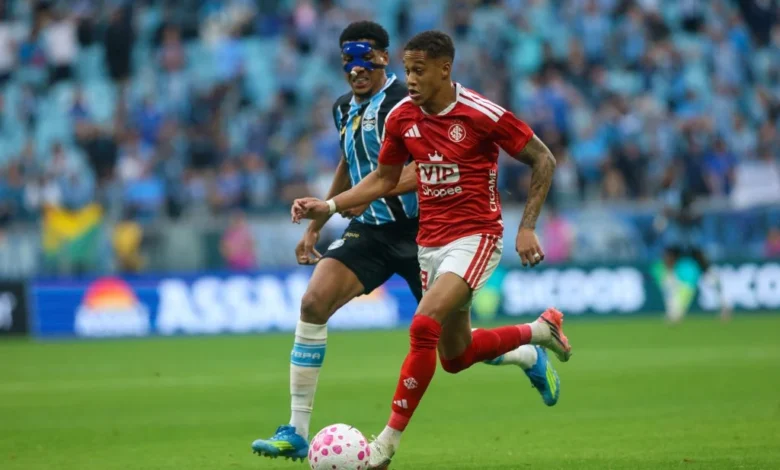 Grêmio e Internacional empatam em clássico decisivo na luta contra o rebaixamento