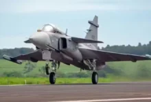 Gripen nacional realiza voo inaugural e reforça frota da Força Aérea Brasileira