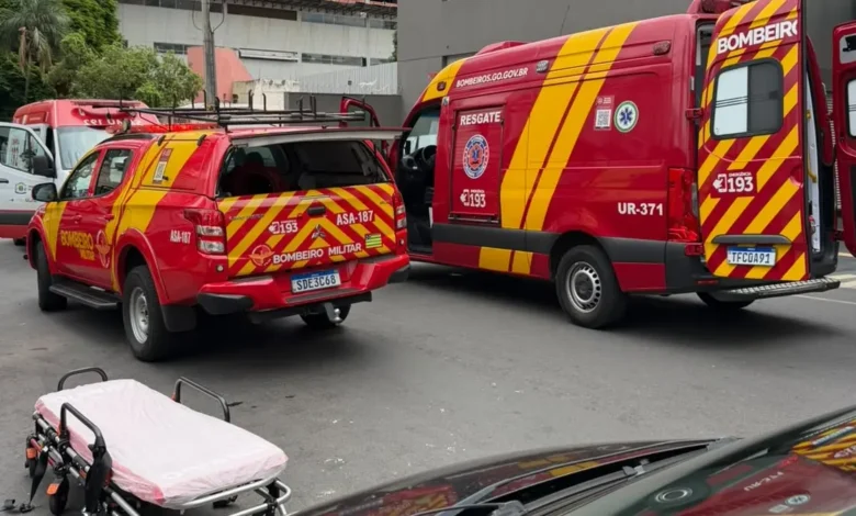 Homem agride idosa com garrafa de vidro, alega alucinações e termina preso após intervenção