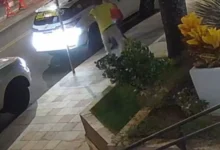 Idoso de 70 anos sofre agressão em Goiânia por engano político ao usar camisa vermelha