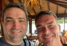 Investigação da Polícia Federal aponta pagamento feito por Willer Tomaz para exclusão de links envolvendo Flávio Bolsonaro