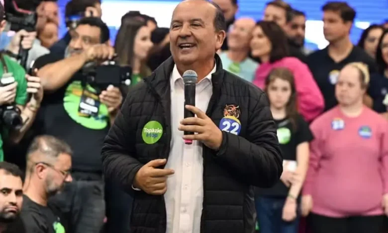 Jorginho Mello conquista reeleição no primeiro turno em Santa Catarina