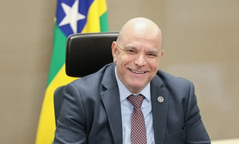Juiz Leandro Crispim lidera TJGO e entra na linha de sucessão do governo goiano