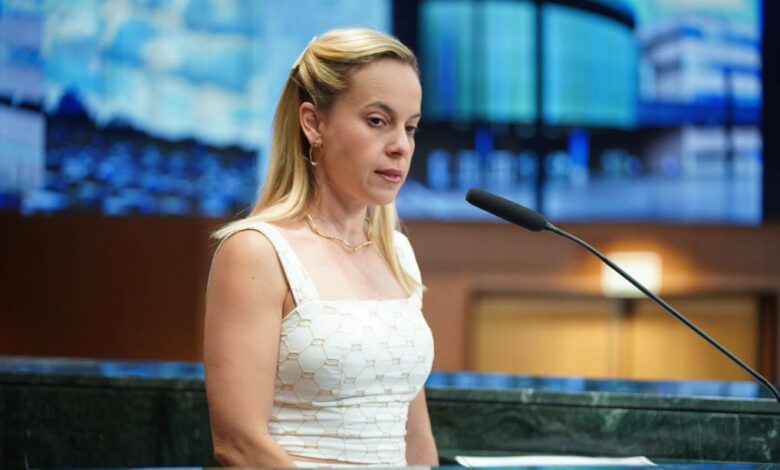 Julianni Santana assume Diretoria Legislativa da Alego a convite de Bruno Peixoto