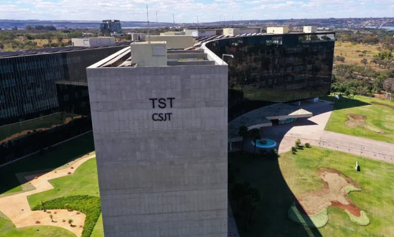 Justa causa de recreadora em SC é confirmada pelo TST após silêncio da profissional em acusação