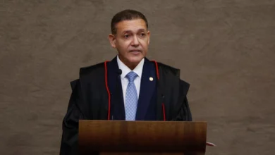 Justiça Eleitoral regulariza campanha e Nunes Marques autoriza volta do canal Exército do Lula