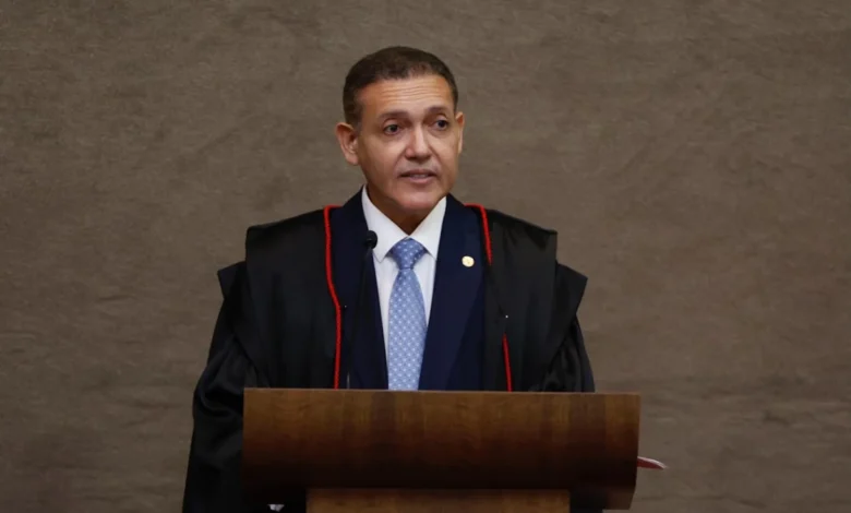 Justiça Eleitoral regulariza campanha e Nunes Marques autoriza volta do canal Exército do Lula