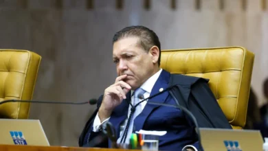 Kassio Nunes Marques volta atrás e libera veículos federais para transporte de indígenas no TSE
