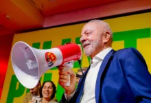 Lula avalia reformulação no marketing para o segundo turno da eleição