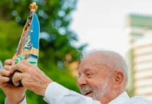 Lula busca virada histórica contra Flávio em cenário inédito no segundo turno