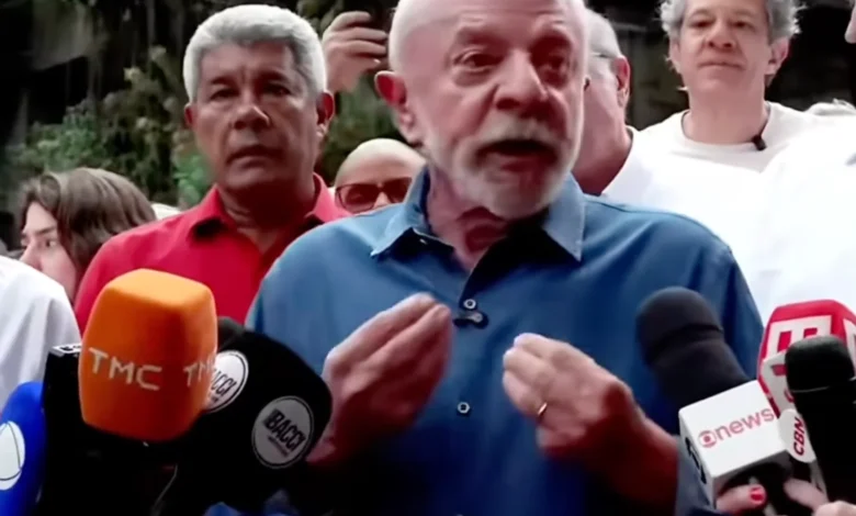Lula contesta decisões da Justiça Eleitoral e critica presidente do TSE