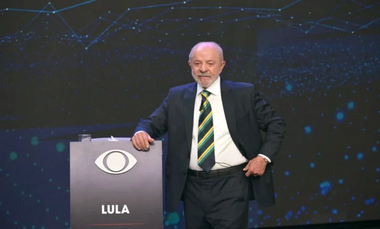Lula destaca salto econômico e defende empresas estatais fortes em debate