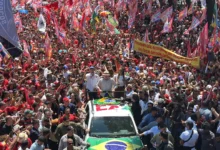 Lula inicia campanha de segundo turno com caminhada na Ceilândia