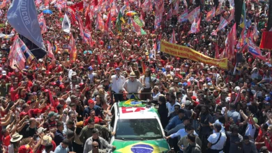 Lula inicia campanha de segundo turno com caminhada na Ceilândia
