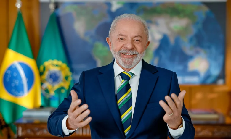 Lula planeja instituir passe livre em ônibus aos fins de semana via PEC
