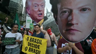 Manifestantes protestam em São Paulo para exigir neutralidade da Meta nas eleições