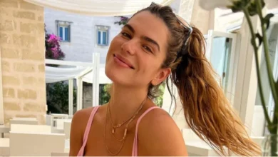 Mariana Goldfarb recebe elogios após compartilhar registro em praia