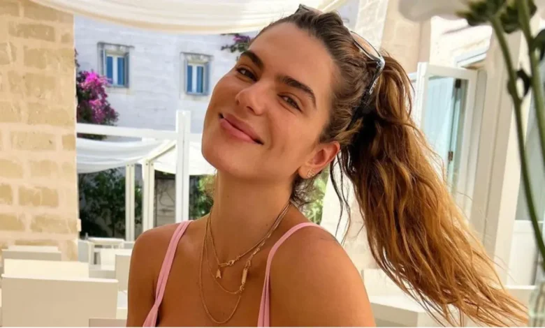 Mariana Goldfarb recebe elogios após compartilhar registro em praia