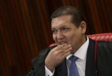 Mensagens de Daniel Vorcaro revelam bastidores de festa com menção a nome de ministro